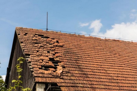 Pourquoi et comment r&eacute;nover votre toiture &agrave; Sablons-sur-Huisne